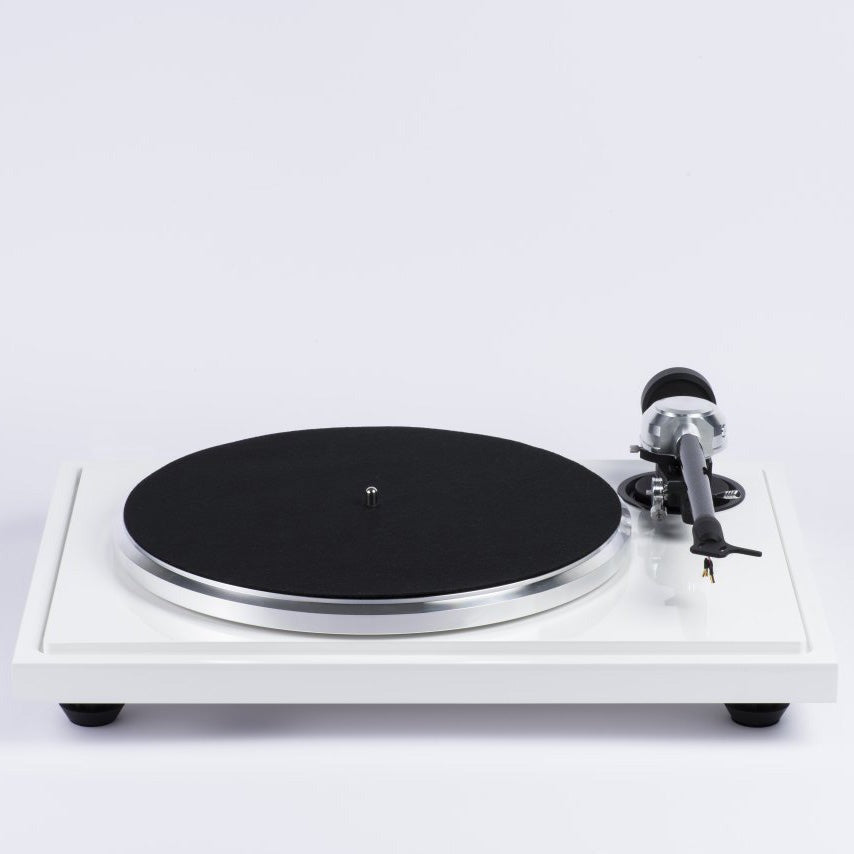 EAT B-Sharp Turntable