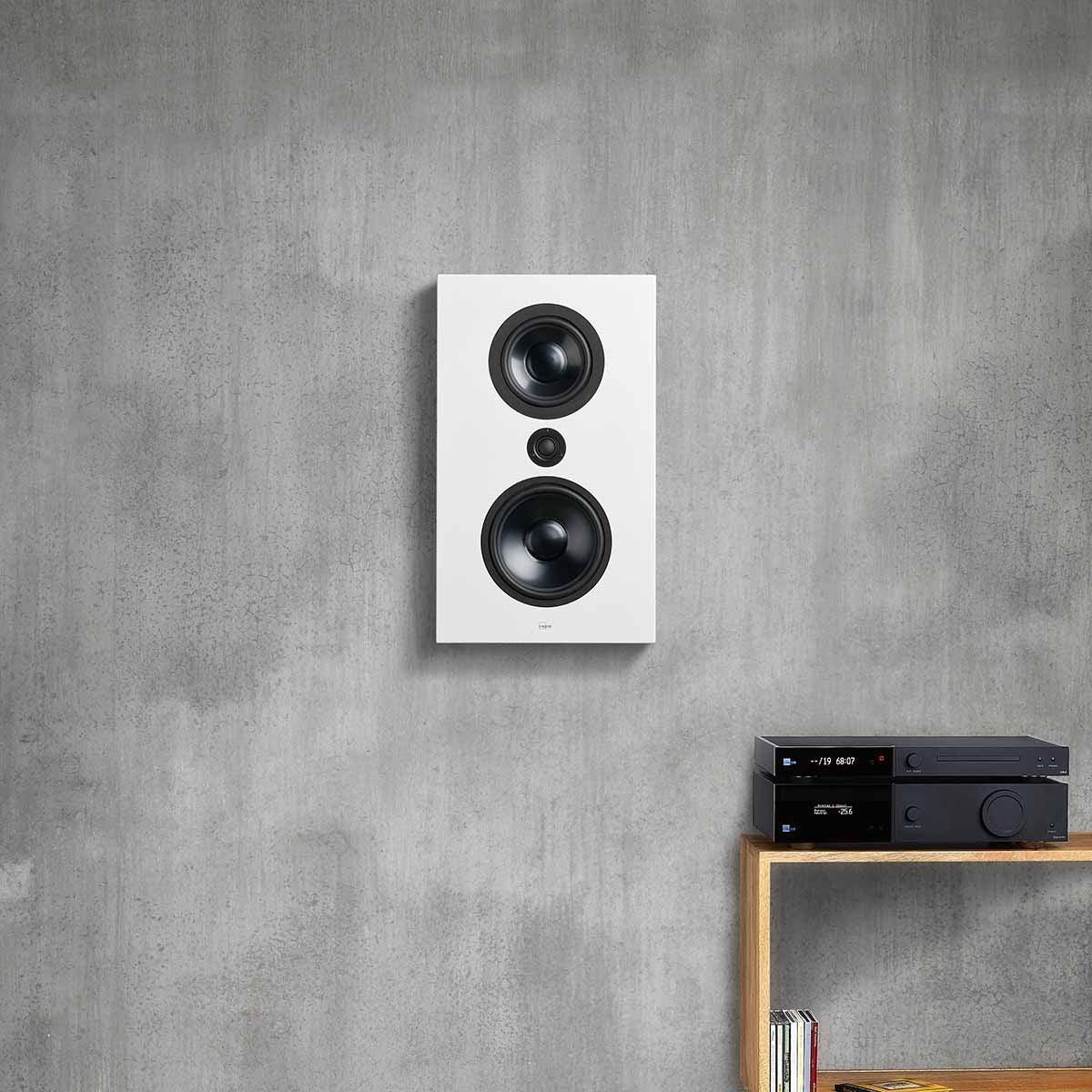 Lyngdorf FR-1 Speaker