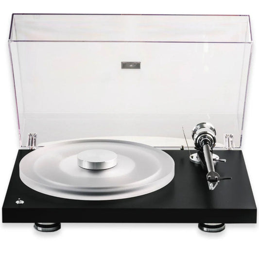 Pro-Ject Debut Reference 10 Balanced Turntable
