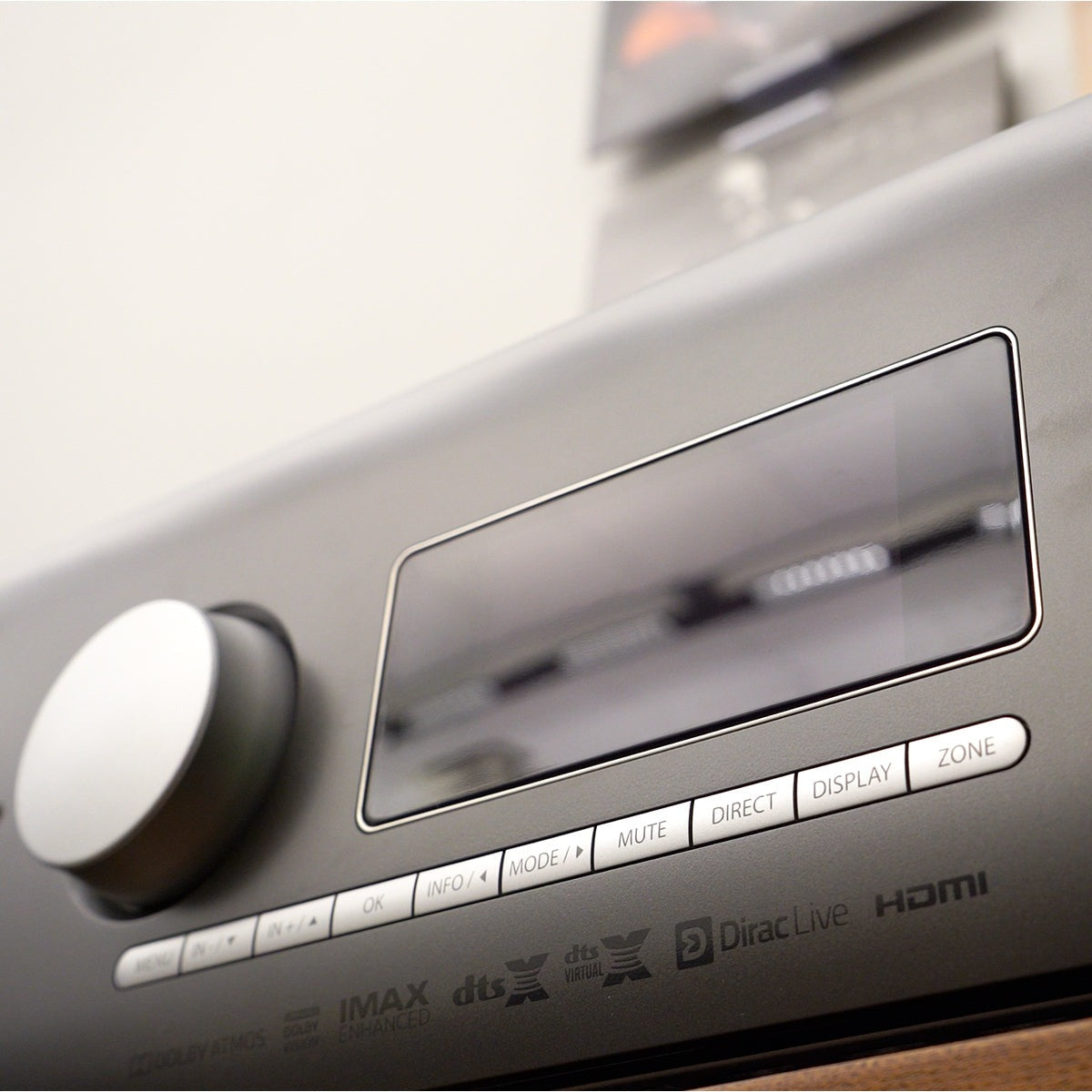 ARCAM OPEN BOX AV40 AV Processor-Excellent Condition
