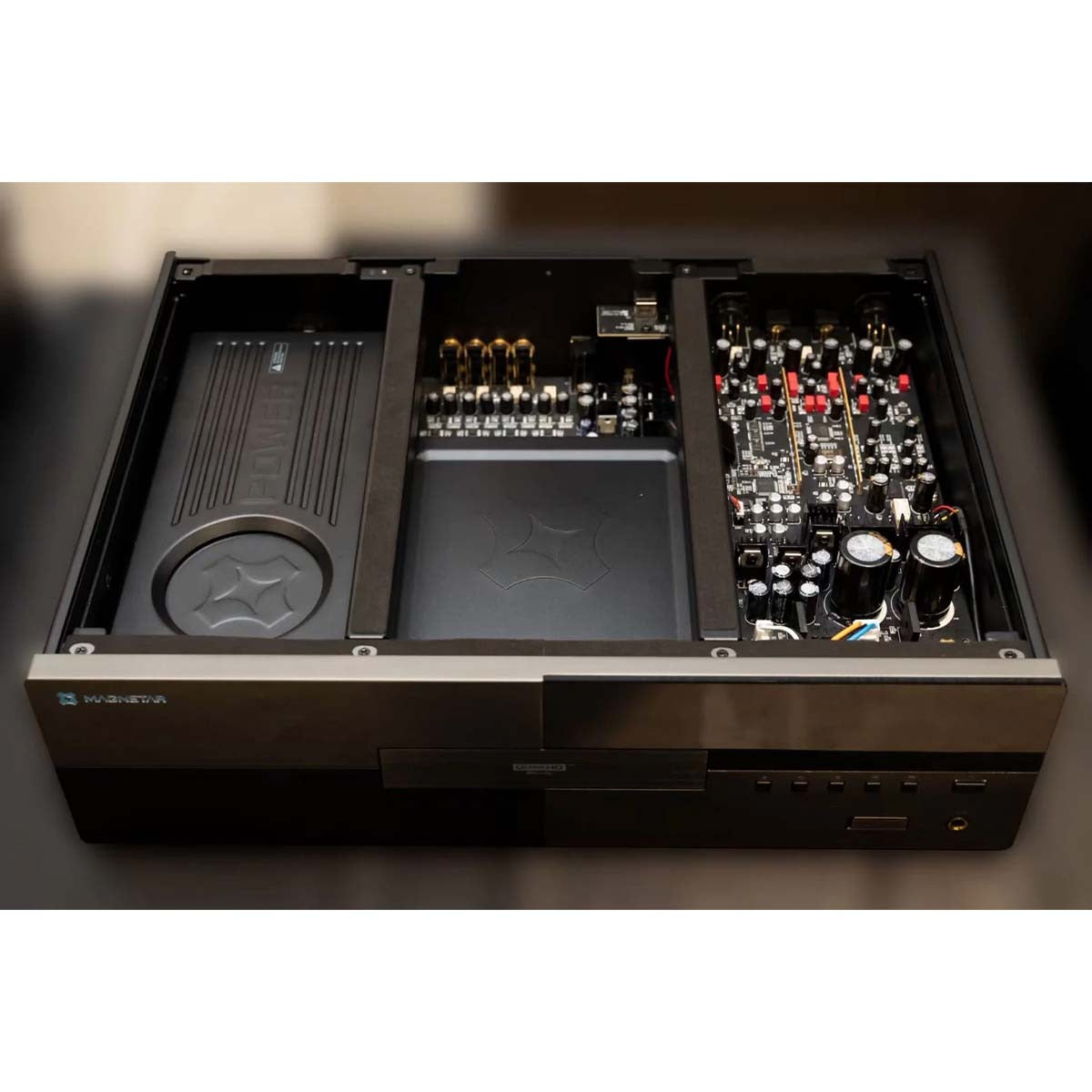 MAGNETAR UDP900 4K REFERENCE Blu-ray Ultra HD Player