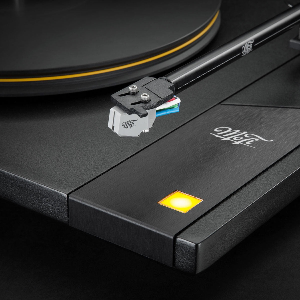 MoFi StudioDeck Foundation Turntable w/ StudioTracker Cartridge