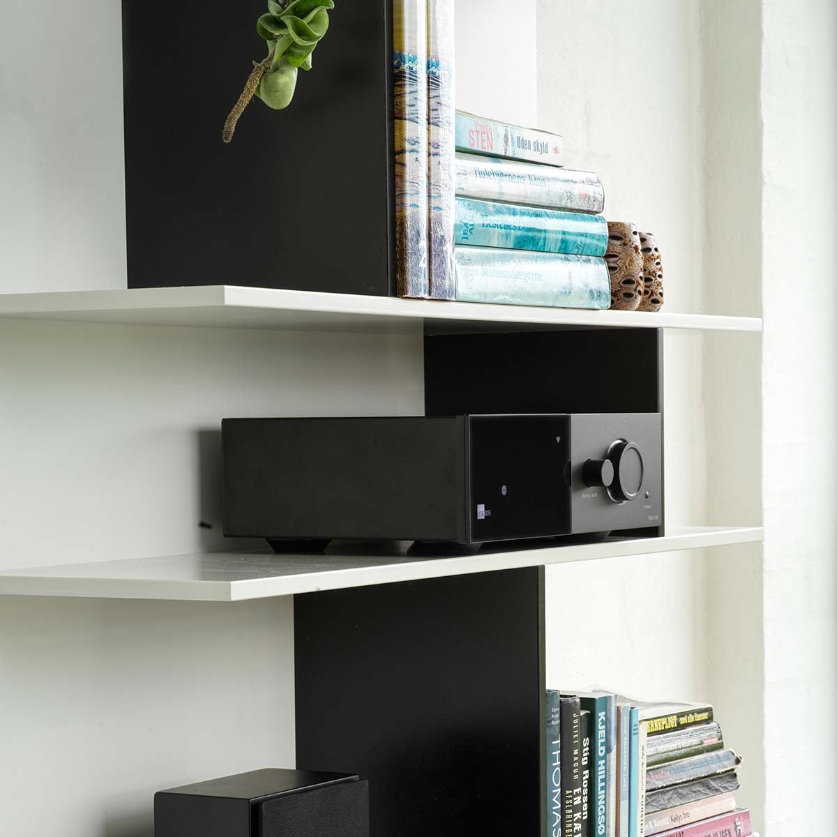 Lyngdorf TDAI-1120 Integrated Amplifier