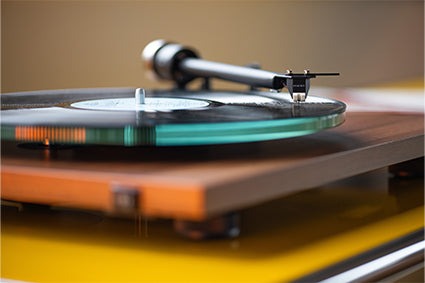 Pro-Ject T2 Super Phono Turntable w/ Hi-Fi MM Preamplifier