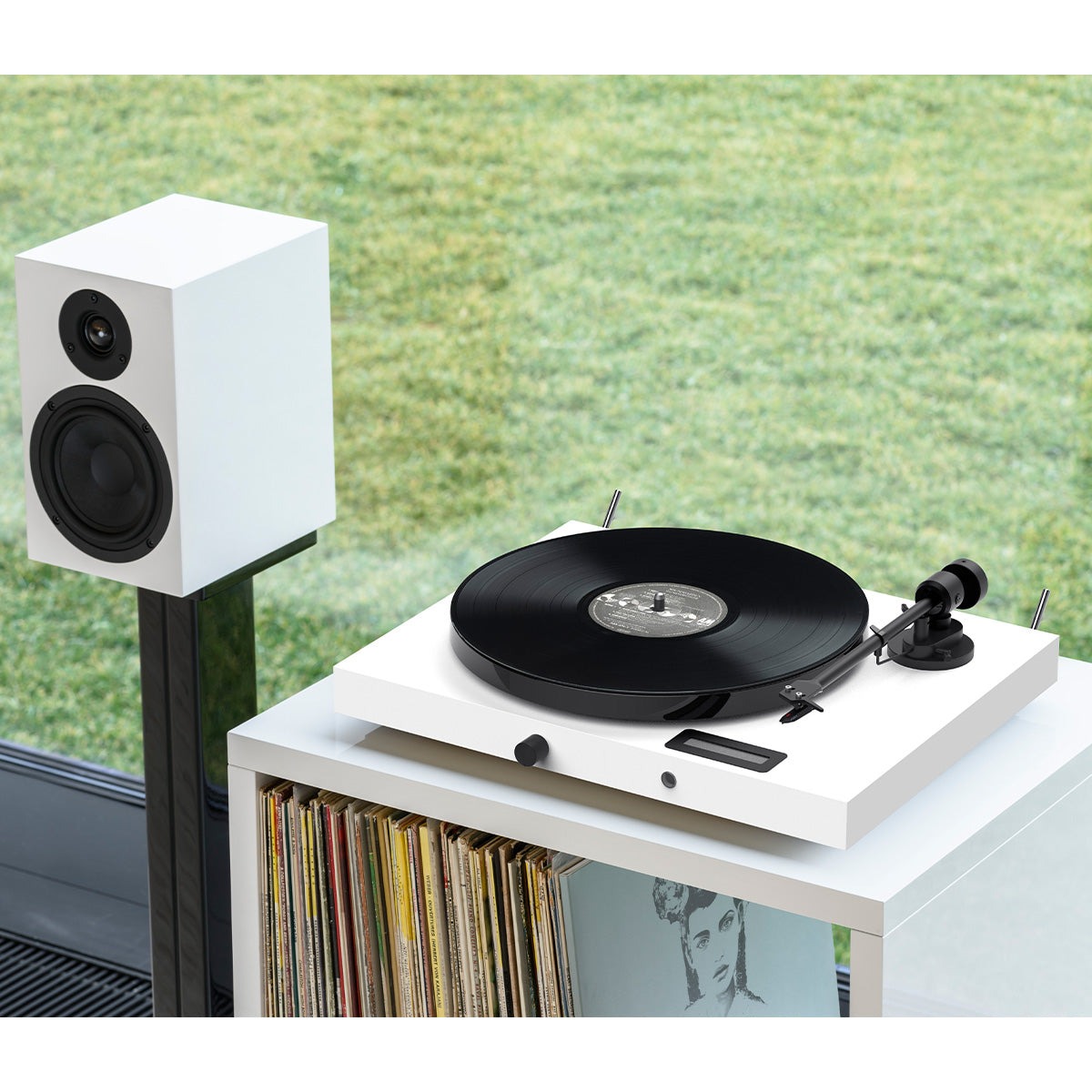 Pro-Ject Juke Box E1 Turntable