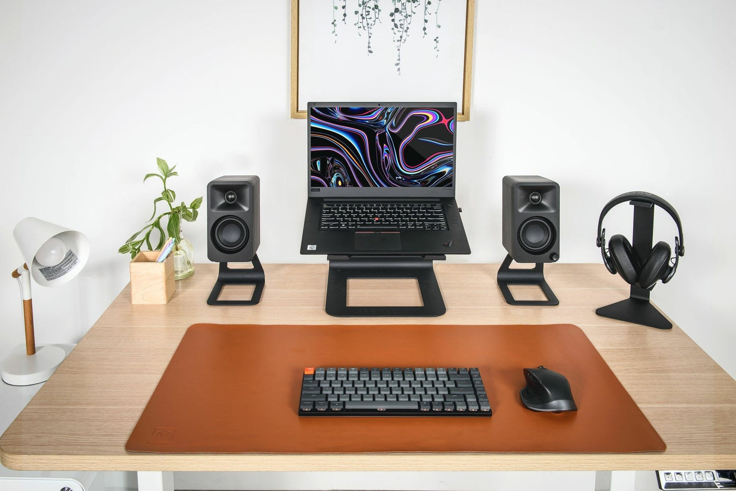 Kanto LE1 Ergonomic Universal Riser Laptop Stand