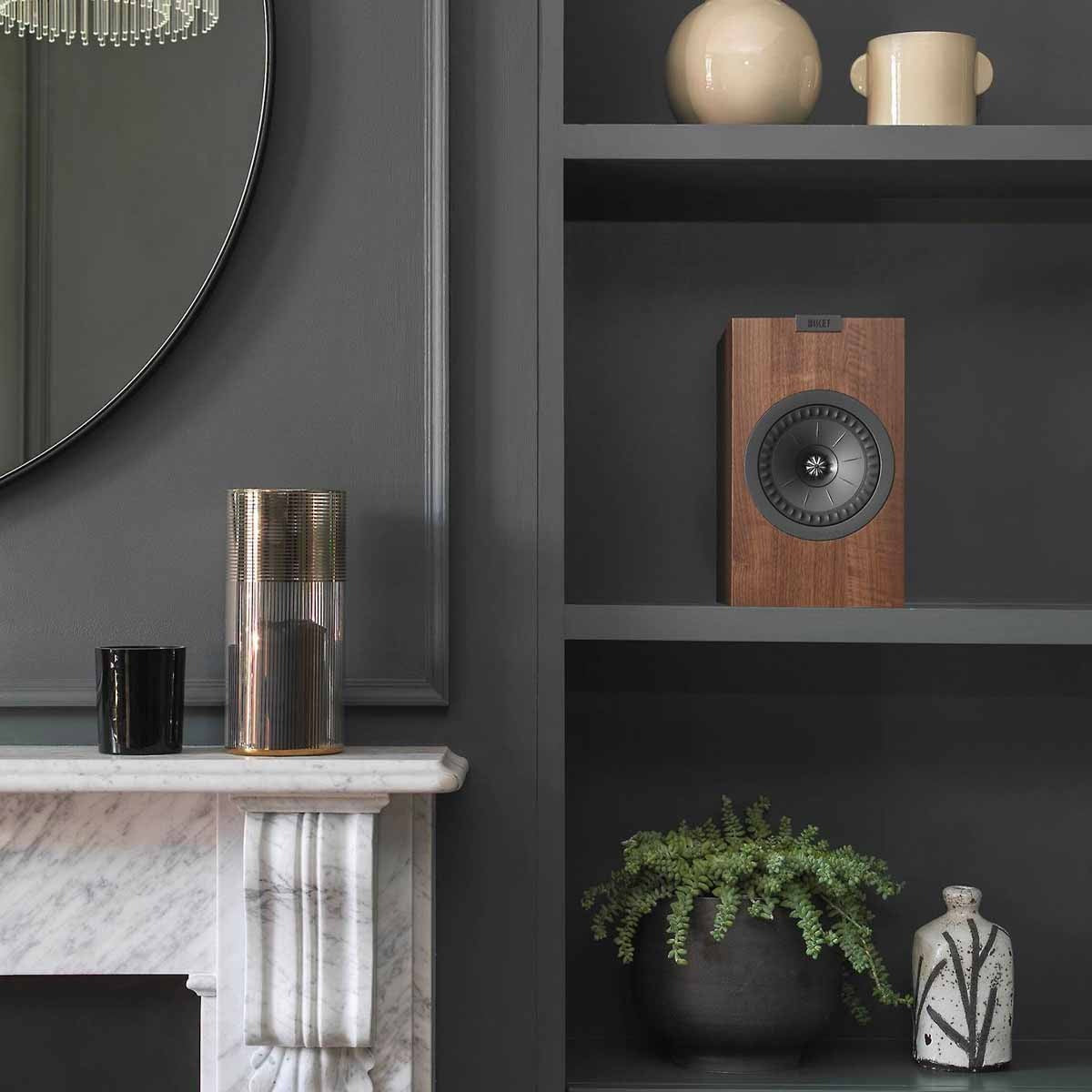 KEF Q150 Bookshelf Speakers (Pair, White)