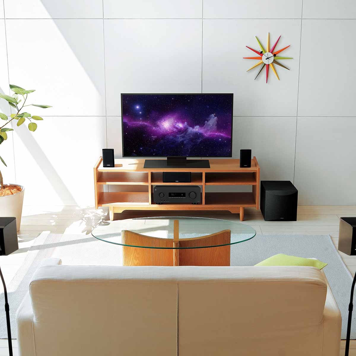Yamaha YHT-4970U 5.1-Channel Home Theater System