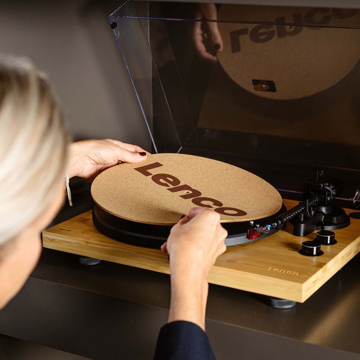 Lenco LBT-335 Bluetooth Turntable w/ Ortofon 2M Red Cartridge