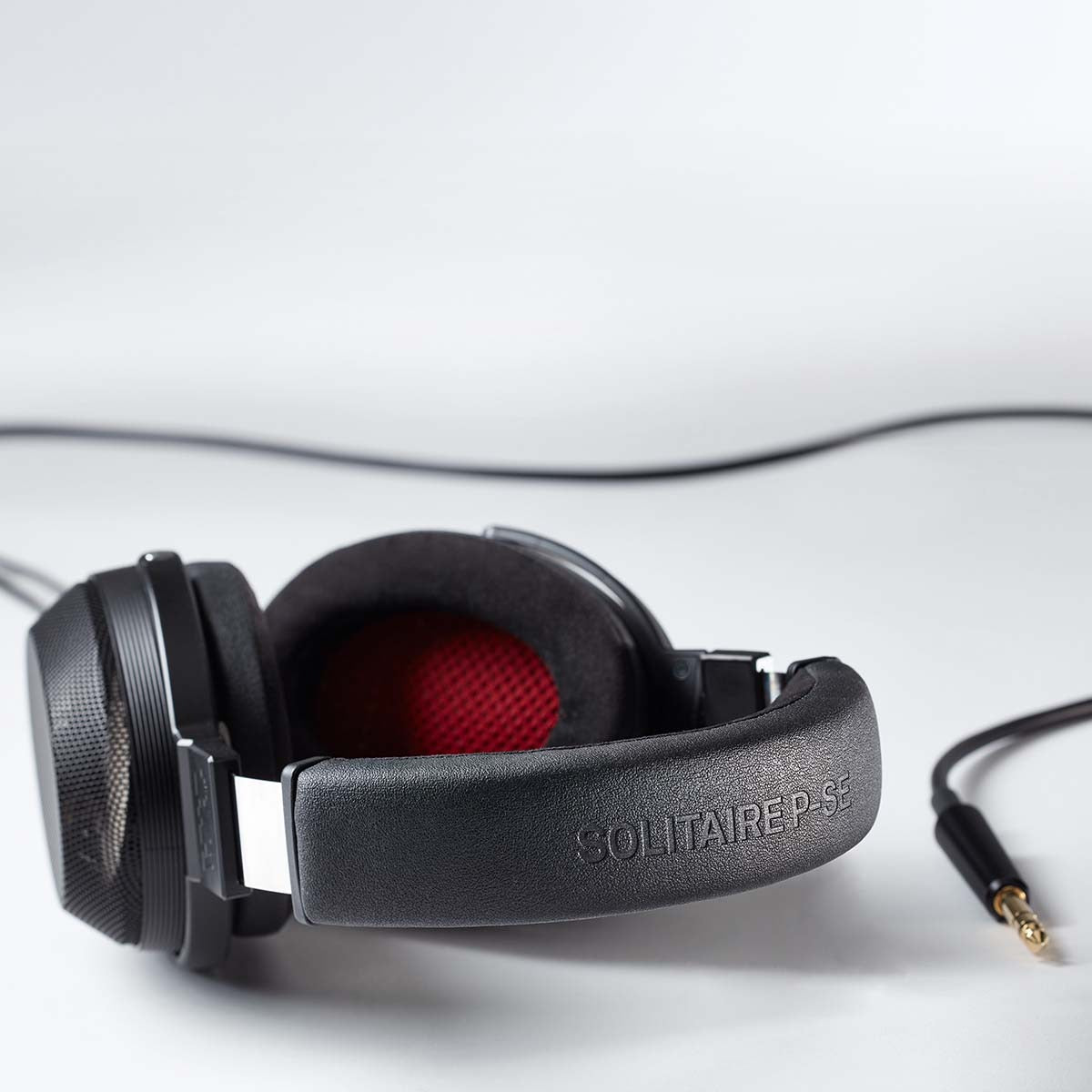 T+A Solitaire P-SE High Performance open-back Planar Magnetostatic Headphones
