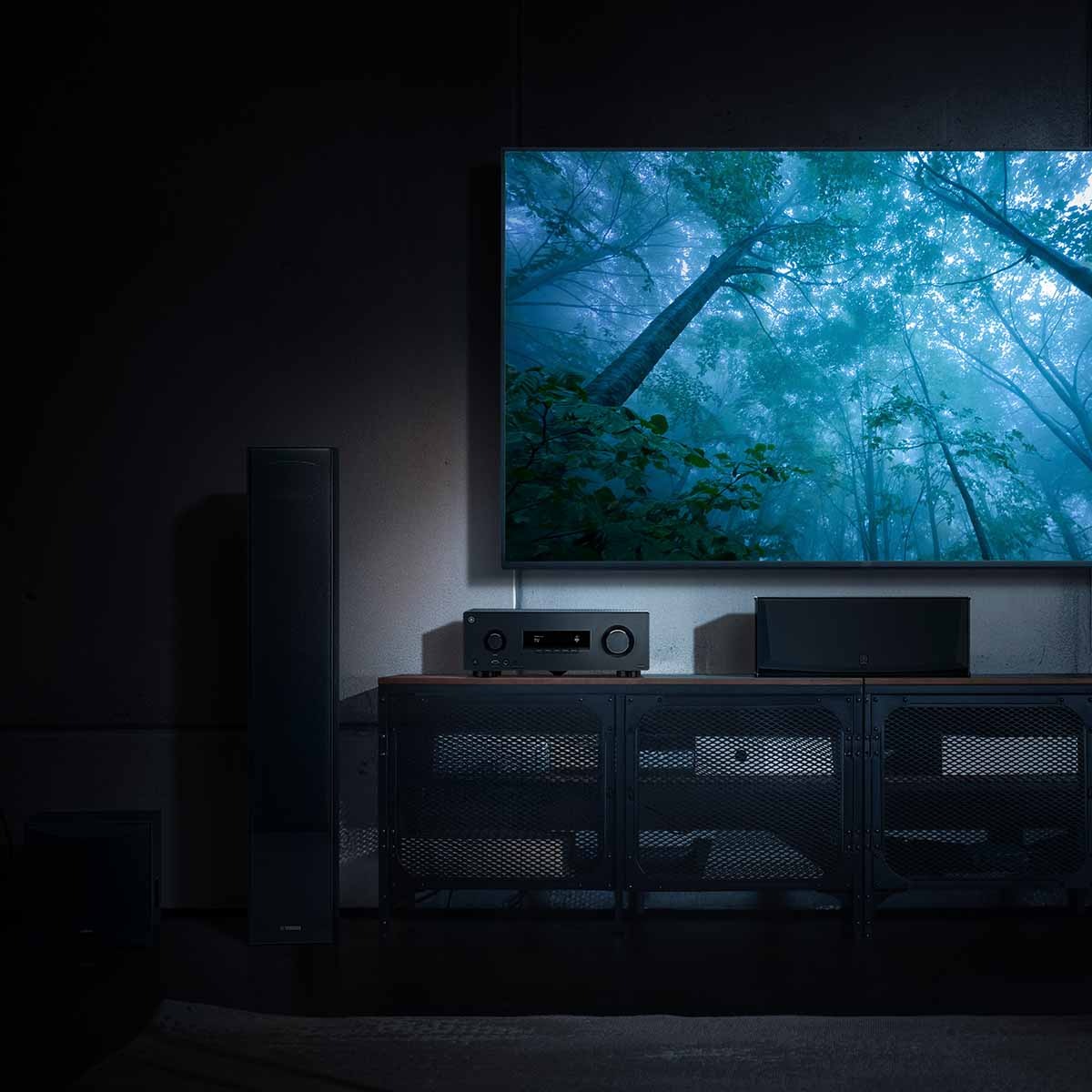 Yamaha RX300A 5.2-Channel AV Receiver