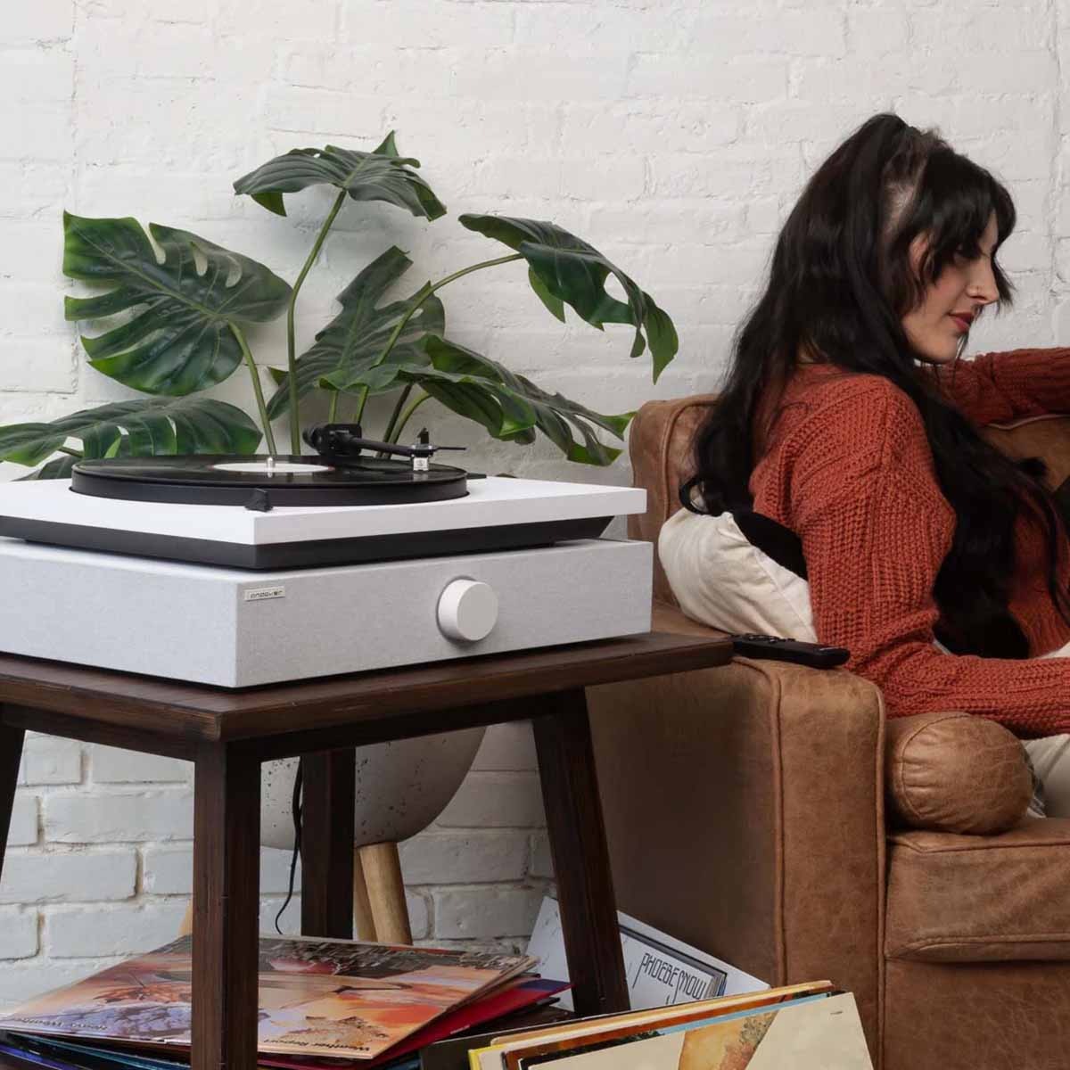 Andover SpinBase 2 Powered Turntable Speaker