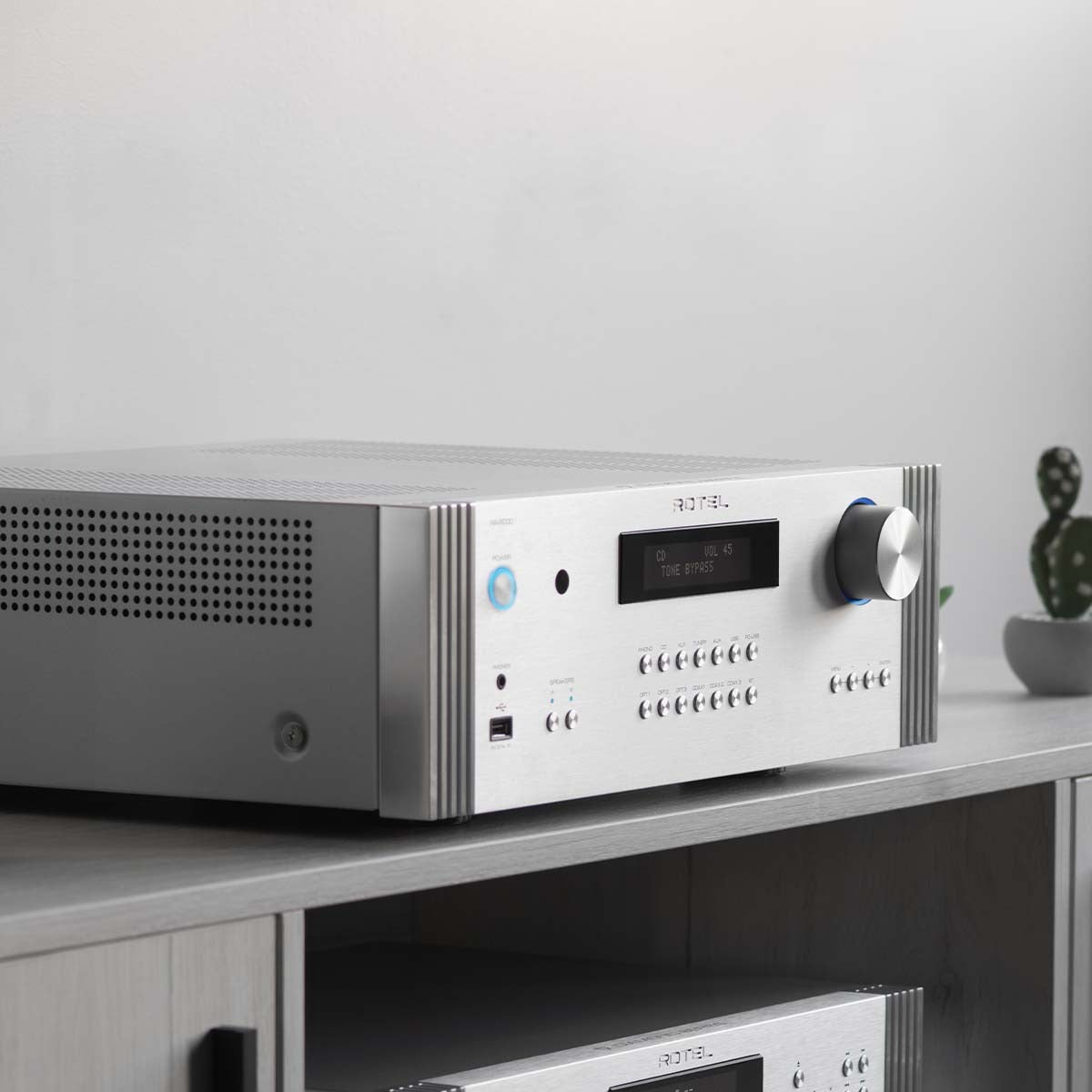 Rotel RA-6000 Integrated Amplifier