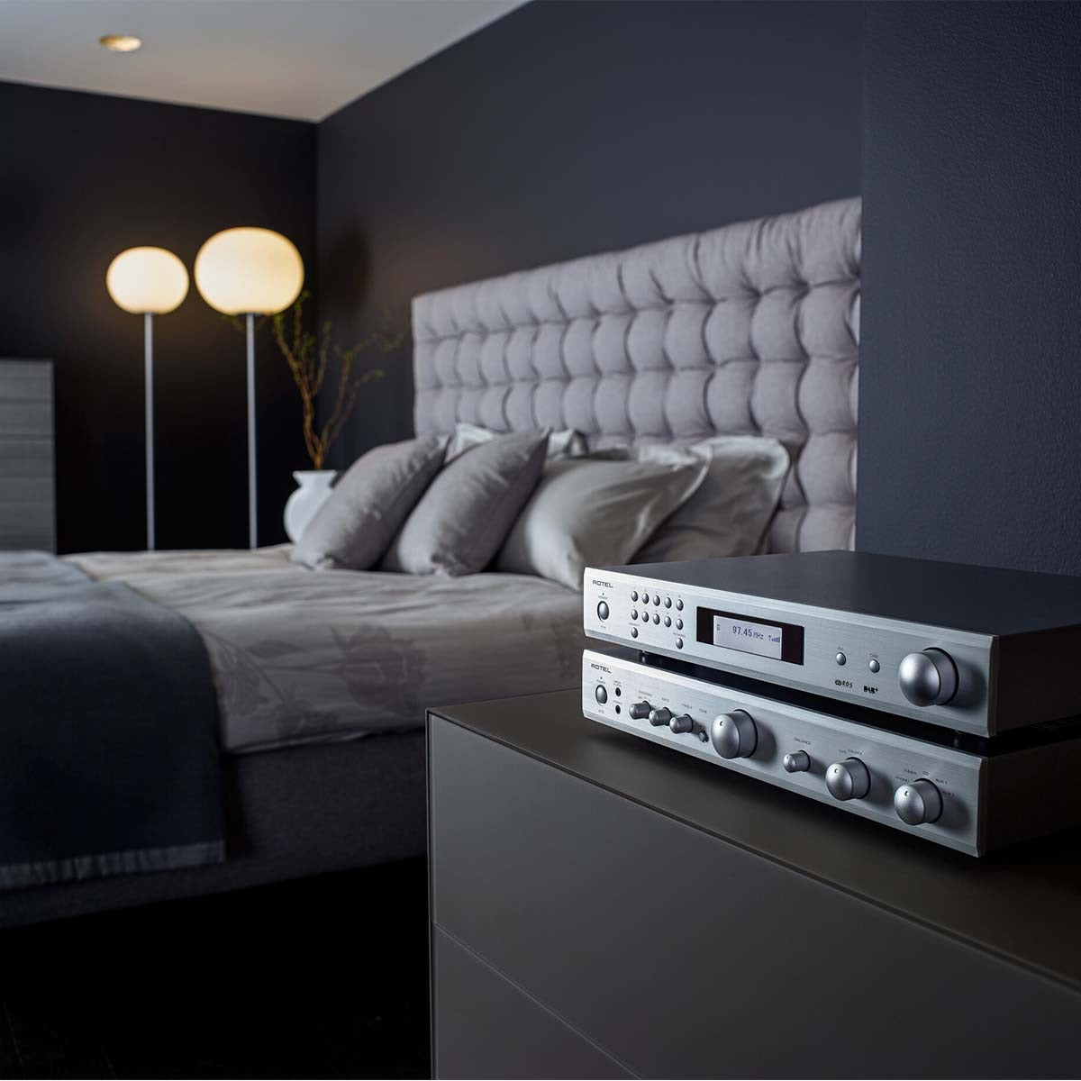 Rotel T11 FM/DAB+ Tuner