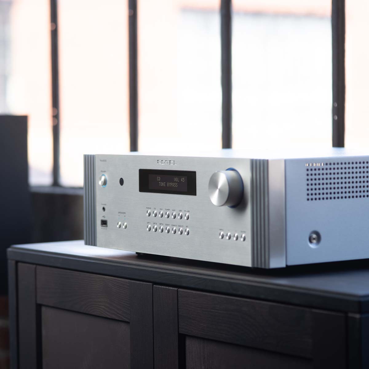 Rotel RA-6000 Integrated Amplifier