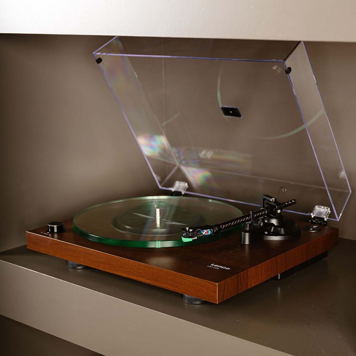 Lenco OPEN BOX LBT-225 Bluetooth Turntable w/Glass Platter and AT-VM95E Cartridge - Walnut - A Grade