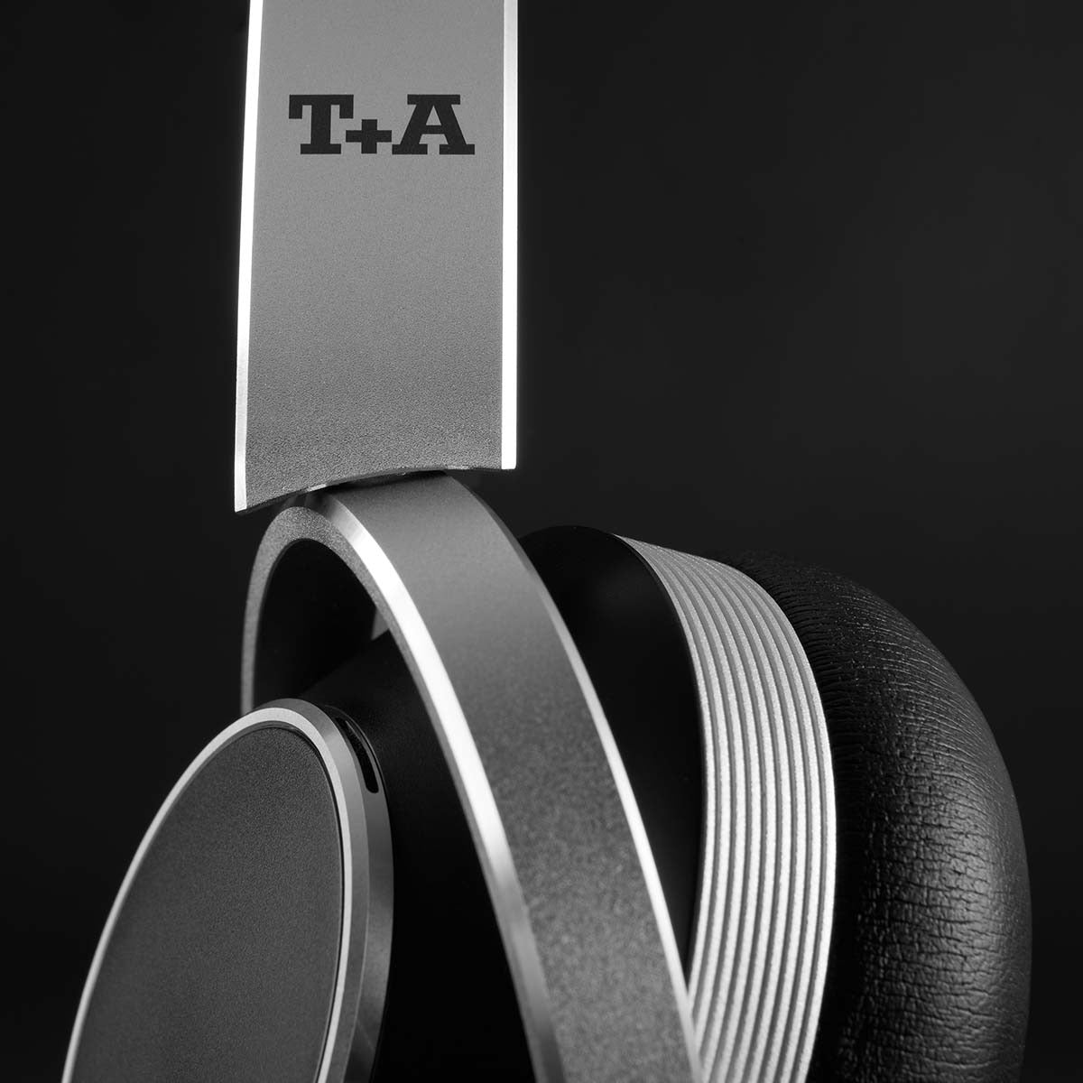T+A Solitaire T High-Performance Closed-Back Dynamic Headphones