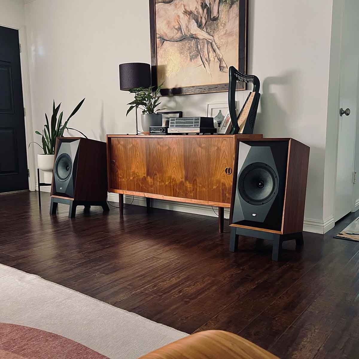 MoFi Electronics SourcePoint 10 Master Edition Bookshelf Speakers - Pair