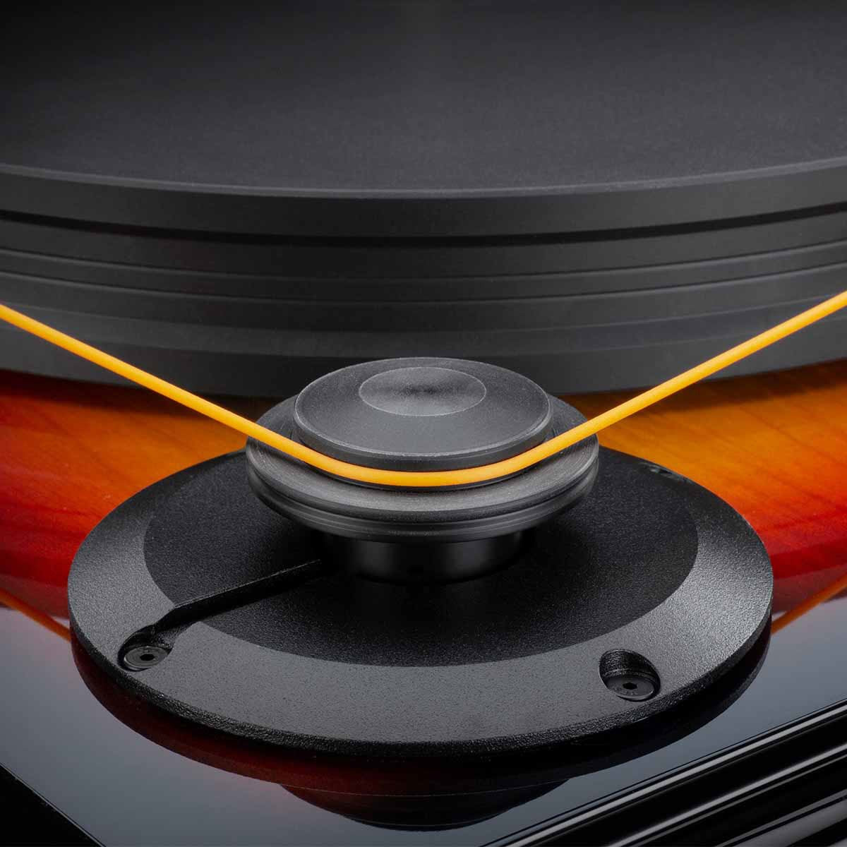 MoFi x Fender PrecisionDeck Turntable