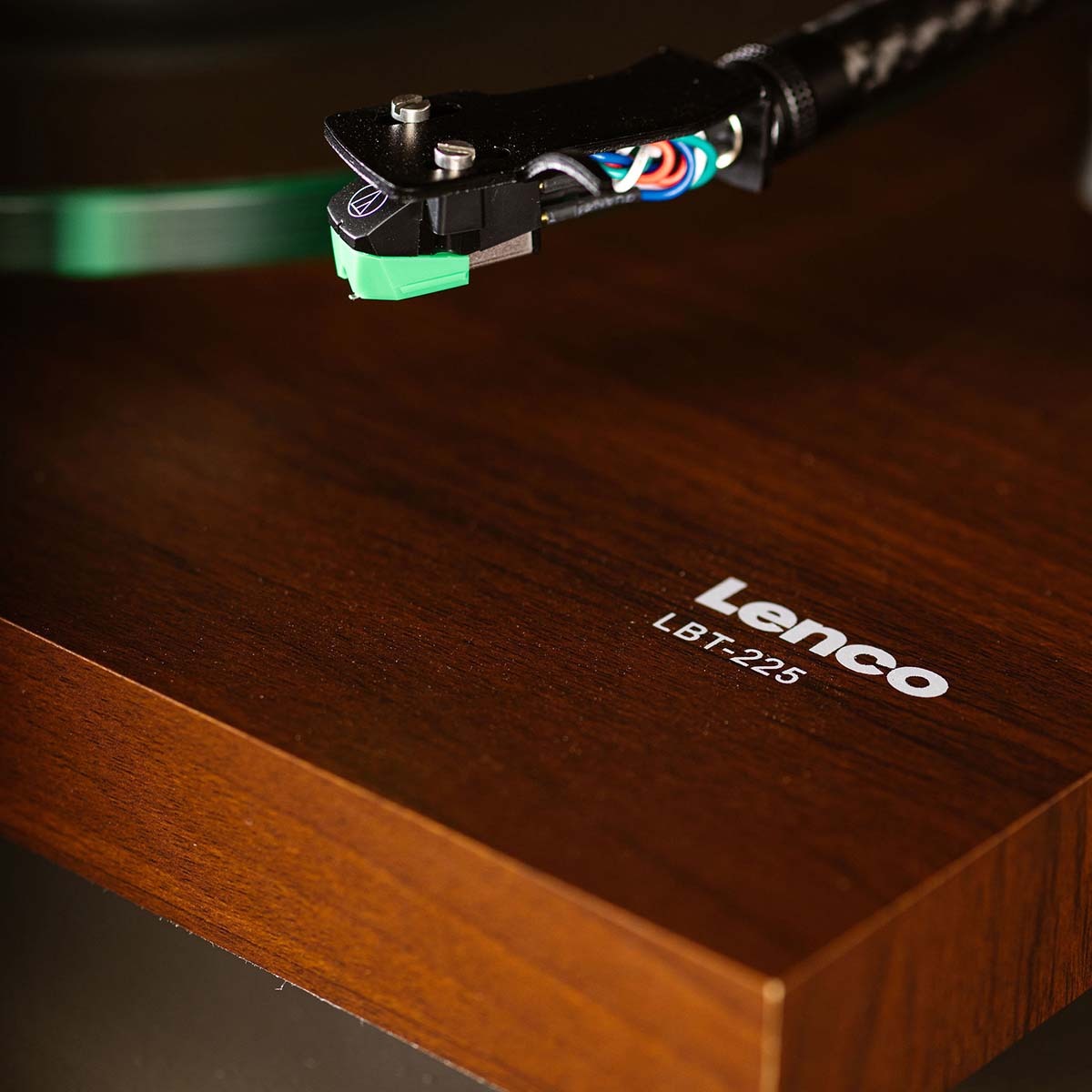 Lenco LBT-225 Bluetooth Turntable w/ Glass Platter and AT-VM95E Cartridge